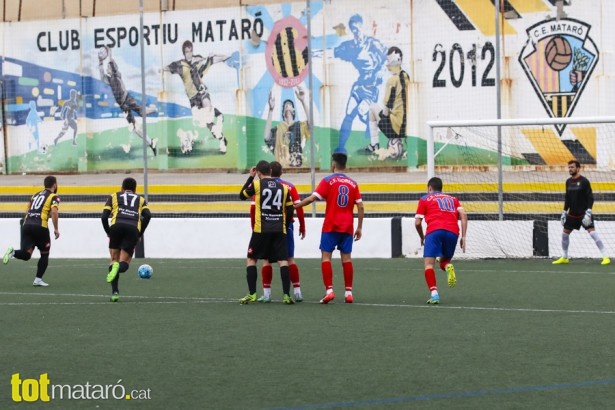 Futbol CE Mataró - Lloreda